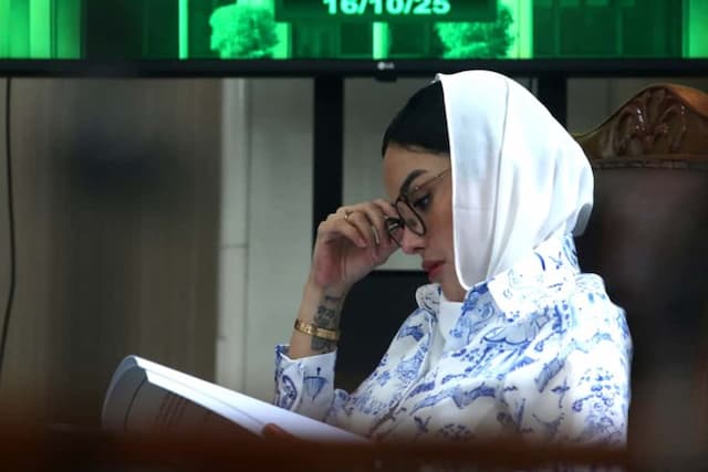 Sidang Nikita Mirzani vs Reza Gladys Berlanjut Usai Lebaran, Agenda Pemeriksaan Saksi Sidang Nikita Mirzani vs Reza Gladys Berlanjut Usai Lebaran, Agenda Pemeriksaan Saksi