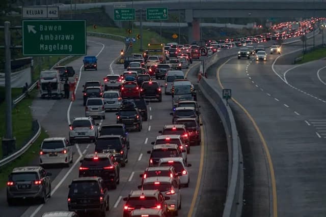Mudik Lebaran 2026, 3,5 Juta Kendaraan Diprediksi Tinggalkan Jabotabek via Tol Mudik Lebaran 2026, 3,5 Juta Kendaraan Diprediksi Tinggalkan Jabotabek via Tol
