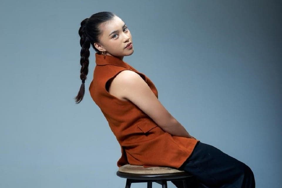 Angelina Punaji Ungkapkan Rasa Marahnya Lewat Lagu Tertaut Angelina Punaji Ungkapkan Rasa Marahnya Lewat Lagu Tertaut