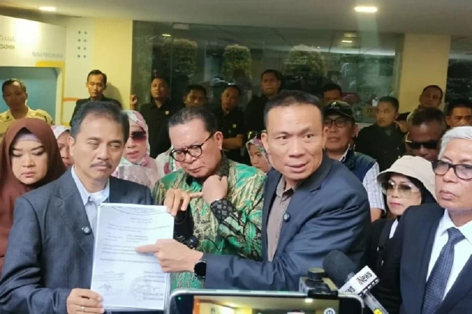 Rismon Sianipar Ajukan Restorative Justice Kasus Ijazah Jokowi, Roy Suryo: Semoga Dapat Hidayah! Rismon Sianipar Ajukan Restorative Justice Kasus Ijazah Jokowi, Roy Suryo: Semoga Dapat Hidayah!