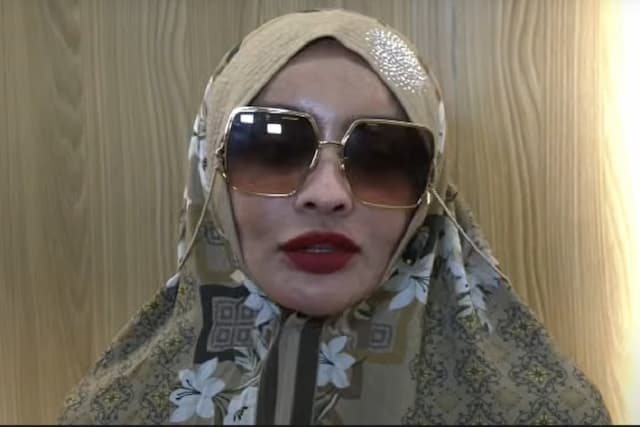 Doktif Kecewa: Richard Lee Diduga Masih Pakai Wig dan HP di dalam Tahanan Doktif Kecewa: Richard Lee Diduga Masih Pakai Wig dan HP di dalam Tahanan