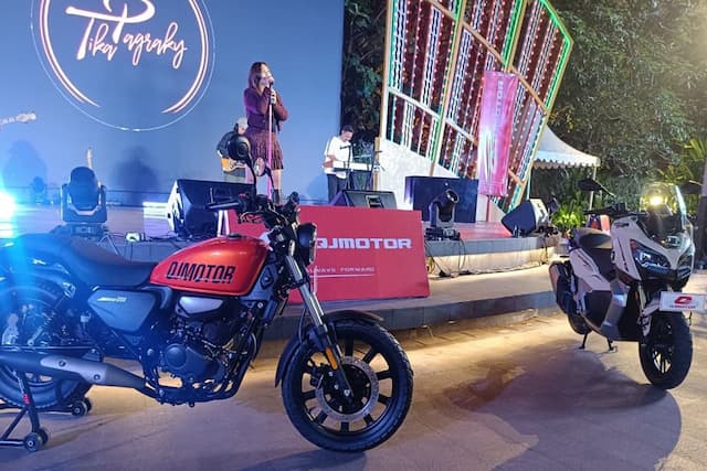 QJMOTOR Rilis Dua Motor Baru, Siap Geber Jalanan Indonesia QJMOTOR Rilis Dua Motor Baru, Siap Geber Jalanan Indonesia