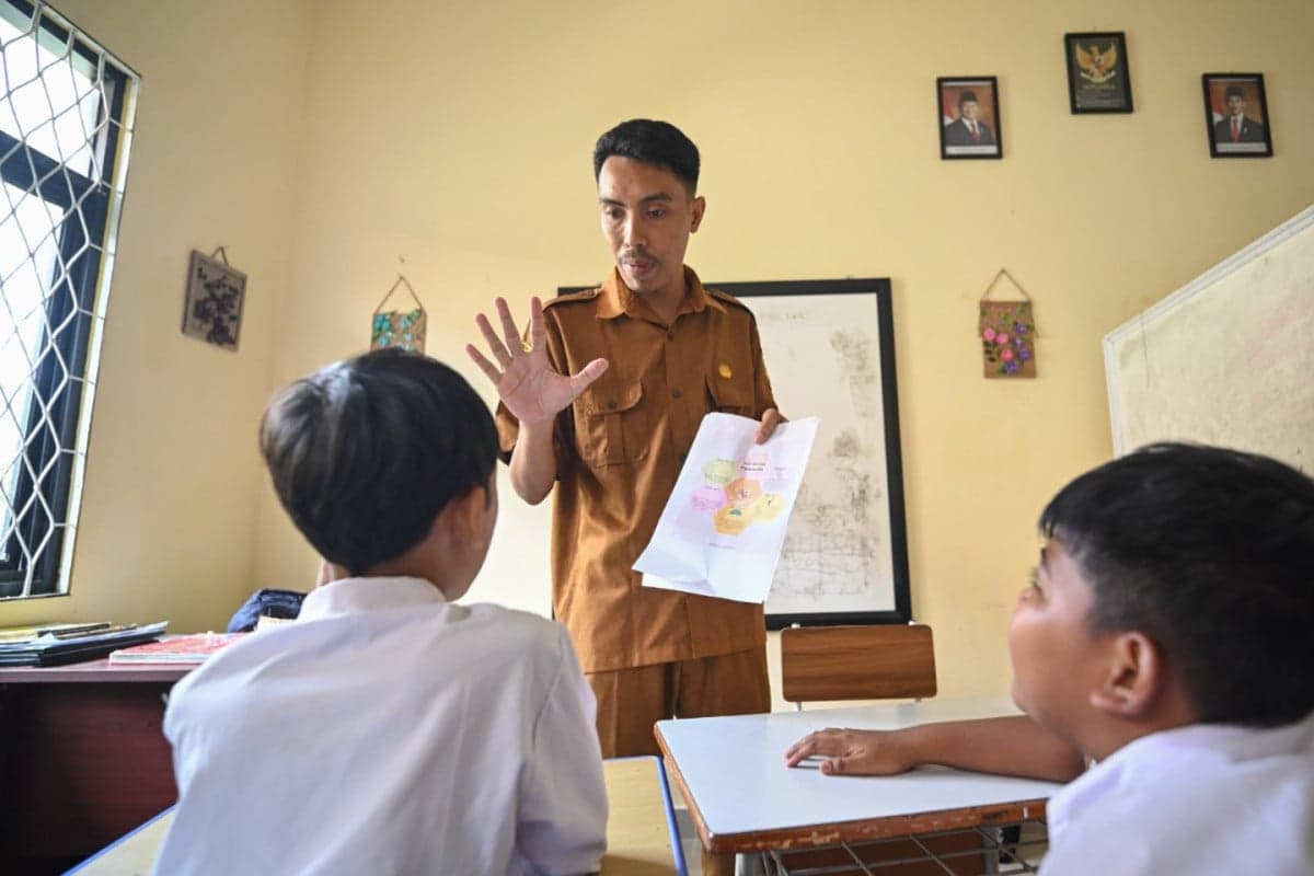 Relaksasi Dana BOSP 2026, Kemendikdasmen Izinkan Sekolah Bayar Honor Guru Non ASN Relaksasi Dana BOSP 2026, Kemendikdasmen Izinkan Sekolah Bayar Honor Guru Non ASN