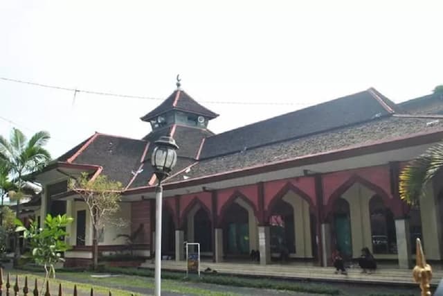 Jadwal Salat dan Imsakiyah Kota Bandung Hari Ini, 25 Ramadan 1447 H Jadwal Salat dan Imsakiyah Kota Bandung Hari Ini, 25 Ramadan 1447 H