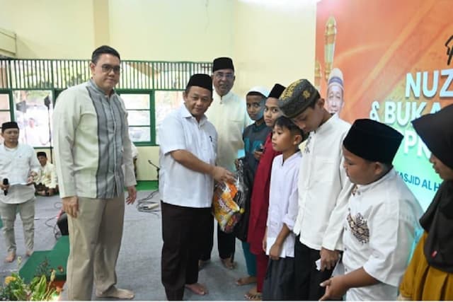 Di Nuzullul Qur'an Kosgoro 1957, Dave: Pengabdian kepada Masyarakat Harus Terus Dilakukan Di Nuzullul Qur'an Kosgoro 1957, Dave: Pengabdian kepada Masyarakat Harus Terus Dilakukan