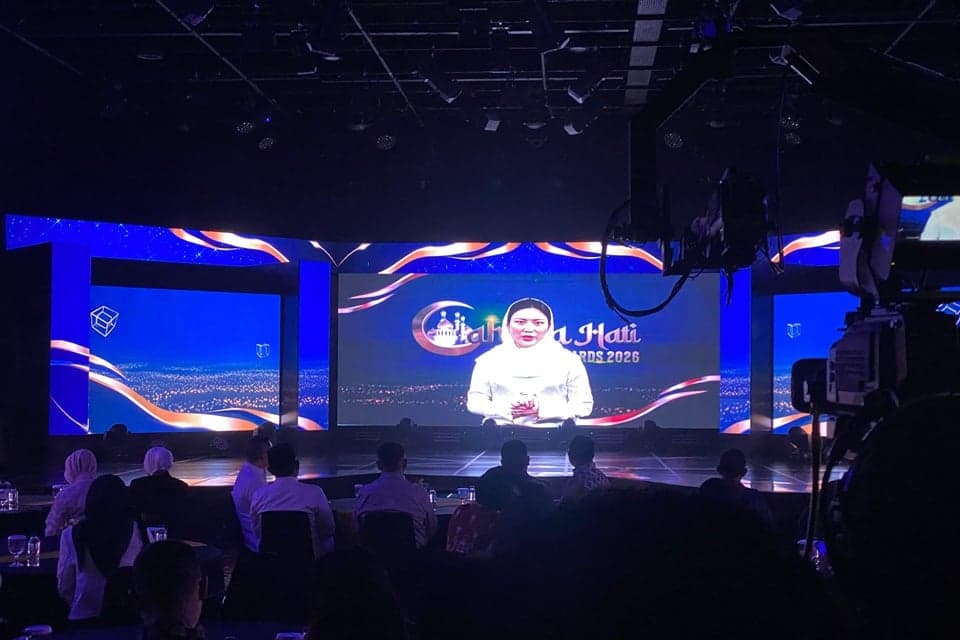 iNews Gelar Cahaya Hati Awards 2026, Angela Tanoesoedibjo: Semoga Jadi Inspirasi Kita Semua iNews Gelar Cahaya Hati Awards 2026, Angela Tanoesoedibjo: Semoga Jadi Inspirasi Kita Semua