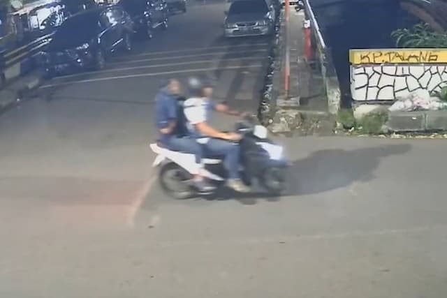 Heboh Beredar Foto Pelaku Penyiram Air Keras ke Aktivis KontraS Andrie Yunus, Polisi Sebut Itu AI Heboh Beredar Foto Pelaku Penyiram Air Keras ke Aktivis KontraS Andrie Yunus, Polisi Sebut Itu AI