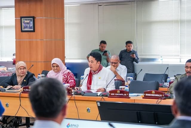 Anggota DPRD DKI Kevin Wu Minta Aparat Berantas Peredaran Tramadol Ilegal Anggota DPRD DKI Kevin Wu Minta Aparat Berantas Peredaran Tramadol Ilegal