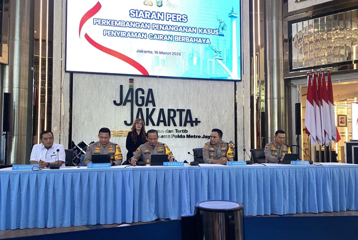 Polisi Cari Jejak Pelaku Penyiraman Air Keras ke Aktivis KontraS dari Barang Bukti Polisi Cari Jejak Pelaku Penyiraman Air Keras ke Aktivis KontraS dari Barang Bukti