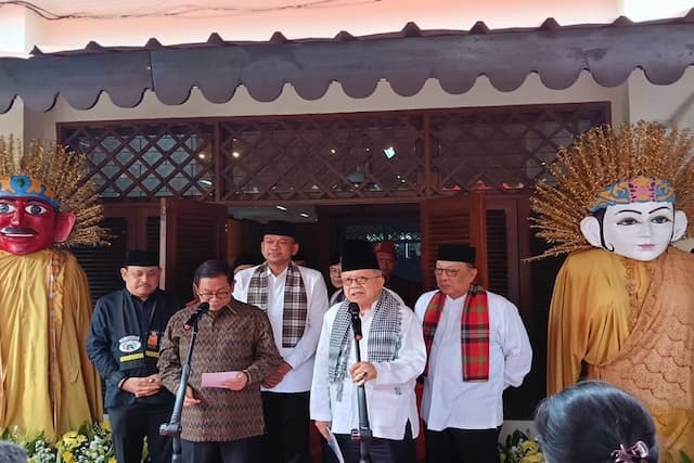 Fauzi Bowo: Tradisi Andilan Potong Kebo di Betawi Harus Dilestarikan Fauzi Bowo: Tradisi Andilan Potong Kebo di Betawi Harus Dilestarikan