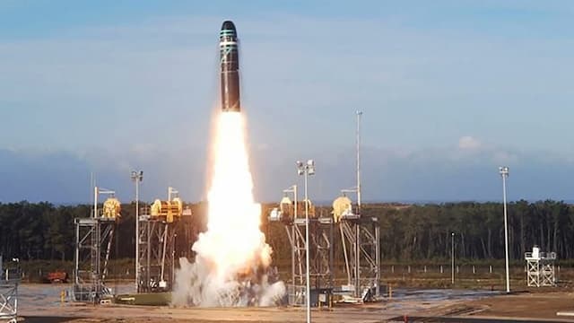 Tak Mau Perang Iran Terulang di Eropa, Prancis Perkuat Persenjataan Nuklirnya Tak Mau Perang Iran Terulang di Eropa, Prancis Perkuat Persenjataan Nuklirnya