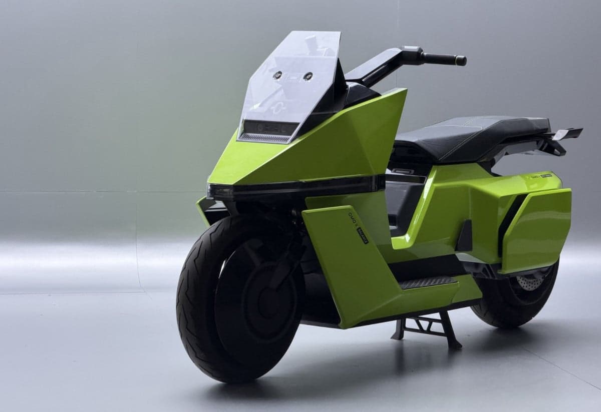 Berdesain Robot, Motor Listrik Self-Balancing Pertama di Dunia Siap Diluncurkan di Indonesia Berdesain Robot, Motor Listrik Self-Balancing Pertama di Dunia Siap Diluncurkan di Indonesia