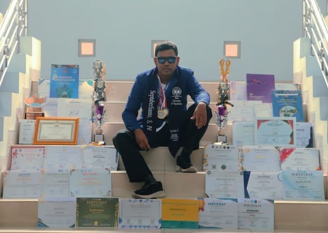 Kisah Septaberlianto, Penerima KIP Kuliah UNY yang Lulus Cumlaude dengan Segudang Prestasi Kisah Septaberlianto, Penerima KIP Kuliah UNY yang Lulus Cumlaude dengan Segudang Prestasi