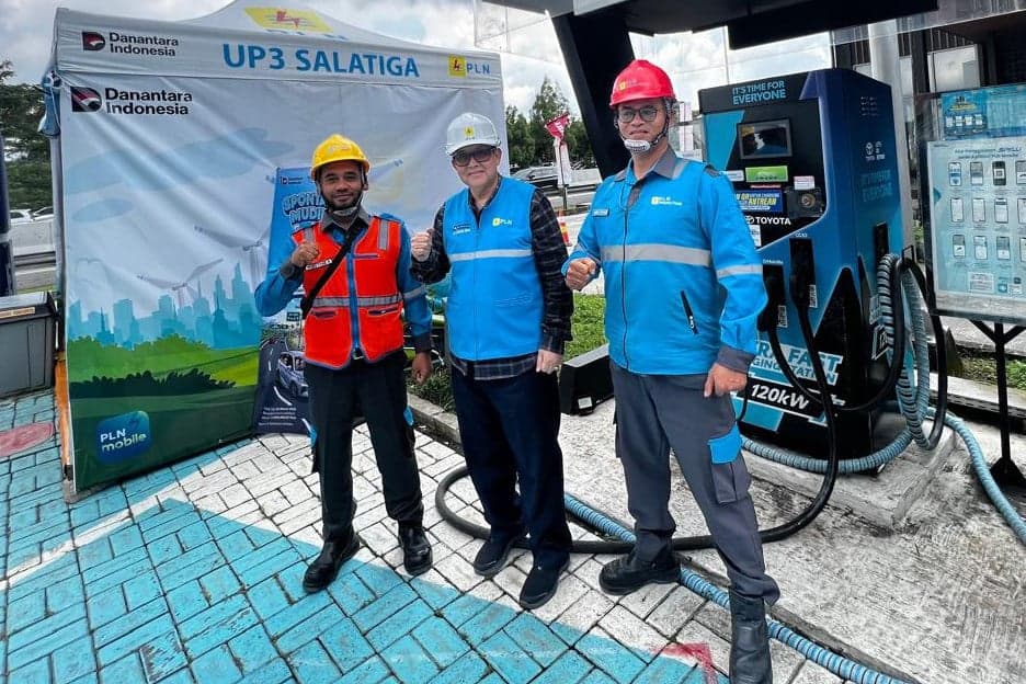 Mudik Asyik dengan Mobil Listrik, PLN Sediakan SPKLU di Rute Strategis Mudik Asyik dengan Mobil Listrik, PLN Sediakan SPKLU di Rute Strategis