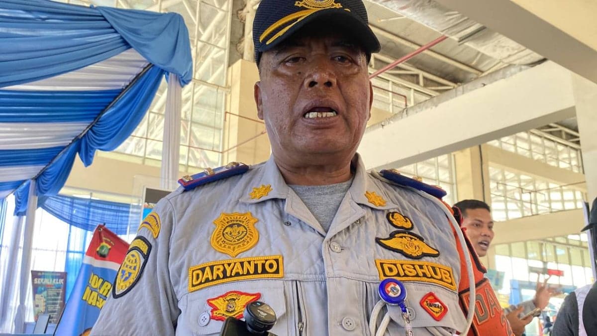 Puncak Arus Mudik Lebaran Berlalu, Jumlah Penumpang di Terminal Terpadu Pulo Gebang Turun Puncak Arus Mudik Lebaran Berlalu, Jumlah Penumpang di Terminal Terpadu Pulo Gebang Turun