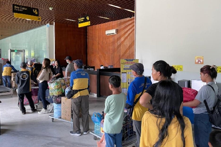 Lebaran 2026, PLBN Aruk Catat Lonjakan Pelintas dari Malaysia Capai 1.510 Pemudik Lebaran 2026, PLBN Aruk Catat Lonjakan Pelintas dari Malaysia Capai 1.510 Pemudik