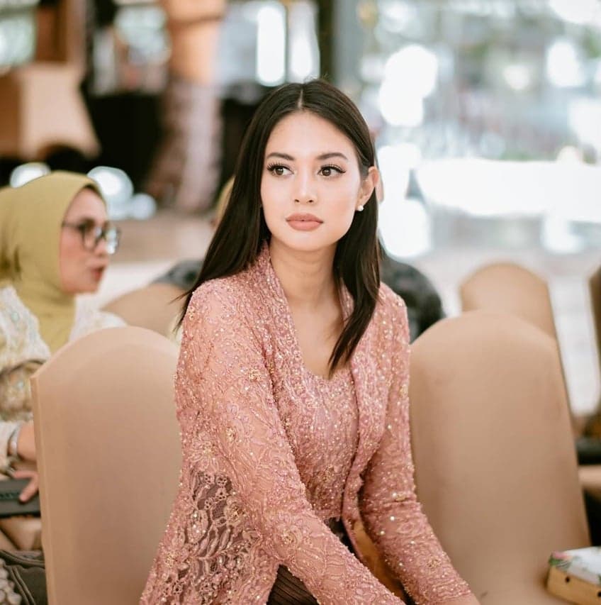 Broken Strings Siap Jadi Film, Aurelie Moeremans Pilih Sineas Berdasarkan Hati Broken Strings Siap Jadi Film, Aurelie Moeremans Pilih Sineas Berdasarkan Hati