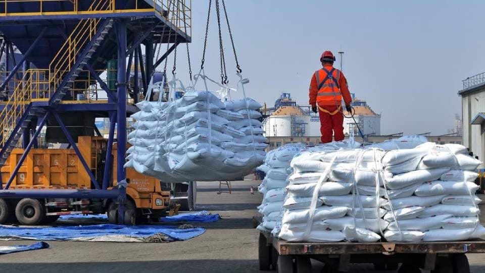 Imbas Perang Iran, China Batasi Ekspor Pupuk, Kurangi Pasokan Global Imbas Perang Iran, China Batasi Ekspor Pupuk, Kurangi Pasokan Global