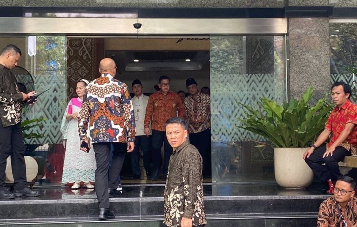 Megawati Gelar Halalbihalal di DPP PDIP, Dubes Iran hingga Palestina Hadir Megawati Gelar Halalbihalal di DPP PDIP, Dubes Iran hingga Palestina Hadir