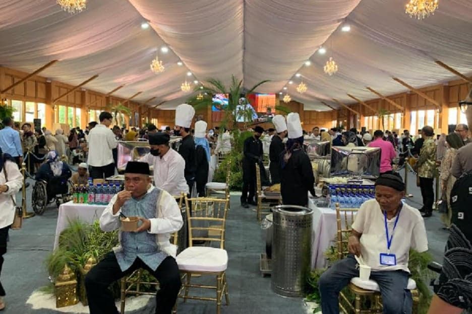 Ragam Menu Khas Nusantara di Open House Istana, Ada Opor hingga Empal Gentong Ragam Menu Khas Nusantara di Open House Istana, Ada Opor hingga Empal Gentong