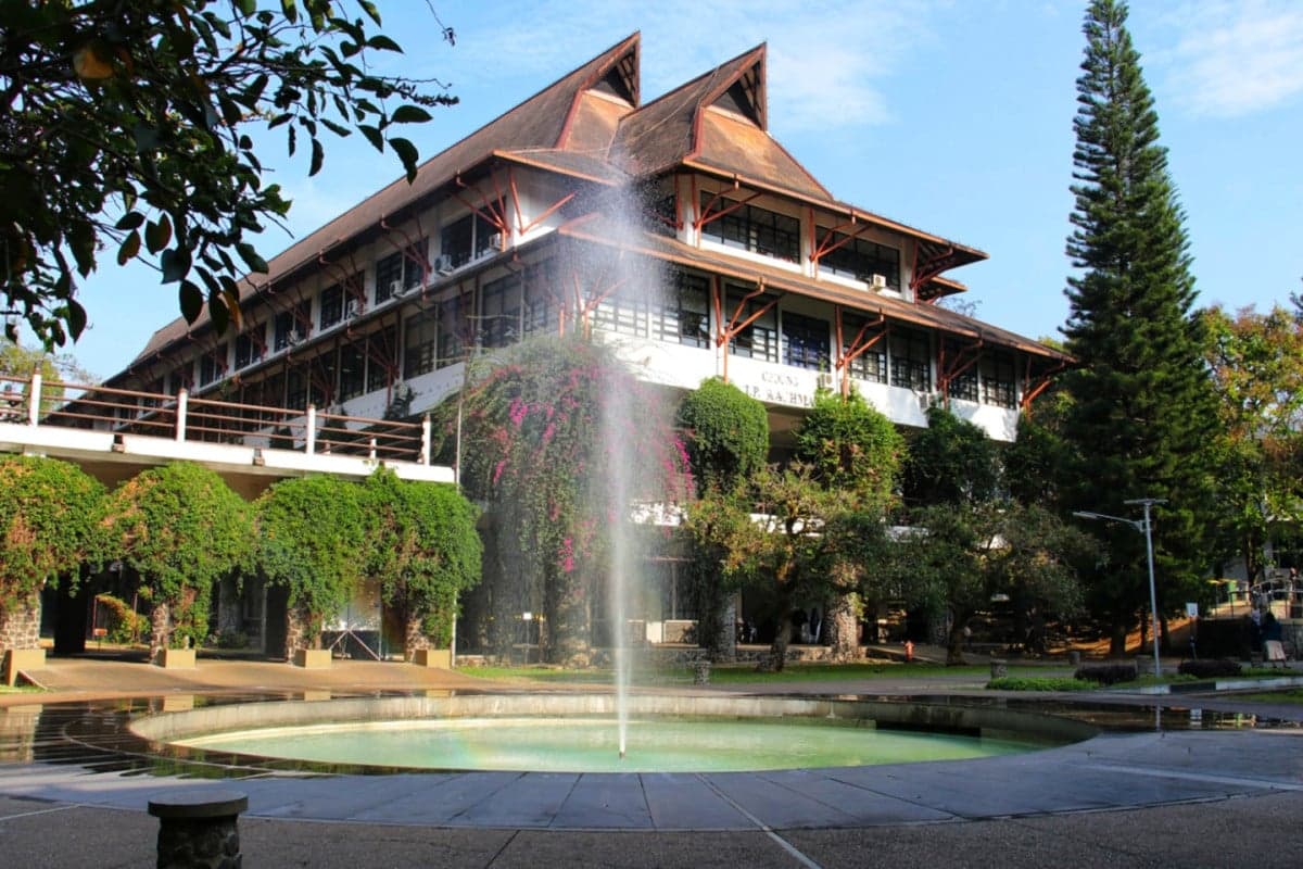 ITB Gelar Silaturahmi Idulfitri 1447 H, Jadi Obat Rindu Mahasiswa Perantauan dan Asing ITB Gelar Silaturahmi Idulfitri 1447 H, Jadi Obat Rindu Mahasiswa Perantauan dan Asing