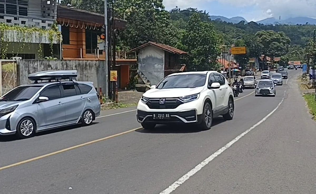 Hari Kedua Lebaran, Polres Tasikmalaya Berlakukan One Way 2 Kali di Pagi dan Siang Hari Kedua Lebaran, Polres Tasikmalaya Berlakukan One Way 2 Kali di Pagi dan Siang