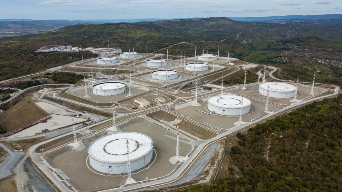 Utusan Putin Prediksi Krisis Bahan Bakar di Uni Eropa dan Inggris dalam 2-3 Minggu Utusan Putin Prediksi Krisis Bahan Bakar di Uni Eropa dan Inggris dalam 2-3 Minggu