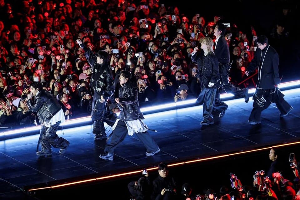 Sukses Besar Comeback BTS, HYBE Berterimakasih dan Minta Maaf ke Warga Seoul Sukses Besar Comeback BTS, HYBE Berterimakasih dan Minta Maaf ke Warga Seoul