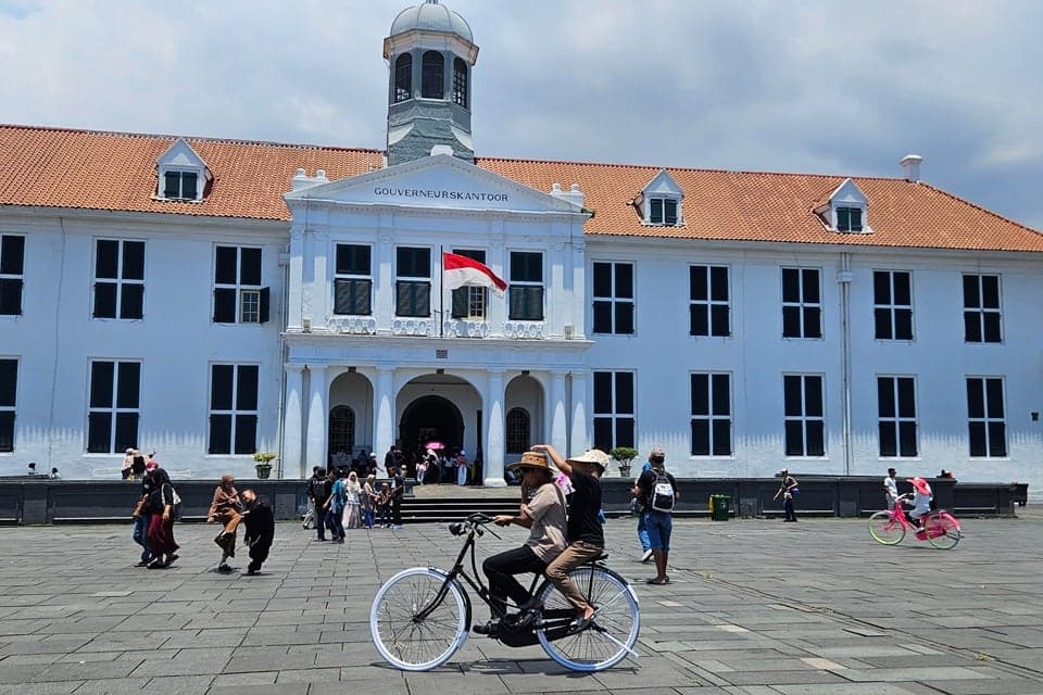 Libur Lebaran, Kota Tua Masih Jadi Primadona dengan Beragam Atraksi Menghibur Libur Lebaran, Kota Tua Masih Jadi Primadona dengan Beragam Atraksi Menghibur