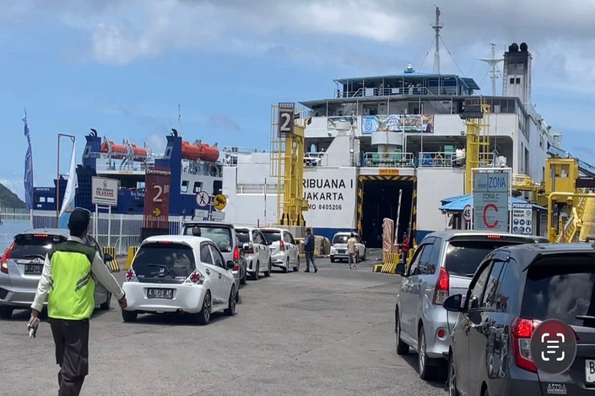 Arus Balik 2026, 13.145 Kendaraan Menyeberang dari Pelabuhan Bakauheni Arus Balik 2026, 13.145 Kendaraan Menyeberang dari Pelabuhan Bakauheni