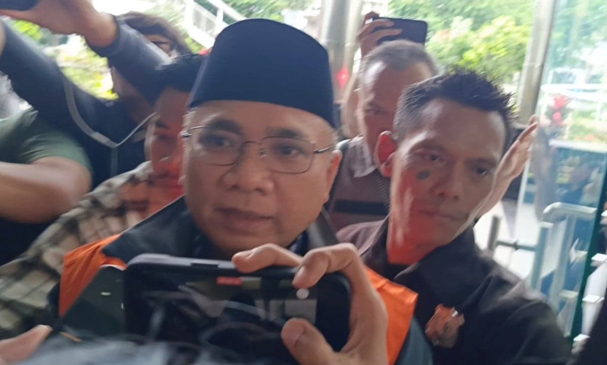 Gus Yaqut Sempat Jadi Tahanan Rumah, KPK: Idap Gerd Akut dan Asma Gus Yaqut Sempat Jadi Tahanan Rumah, KPK: Idap Gerd Akut dan Asma