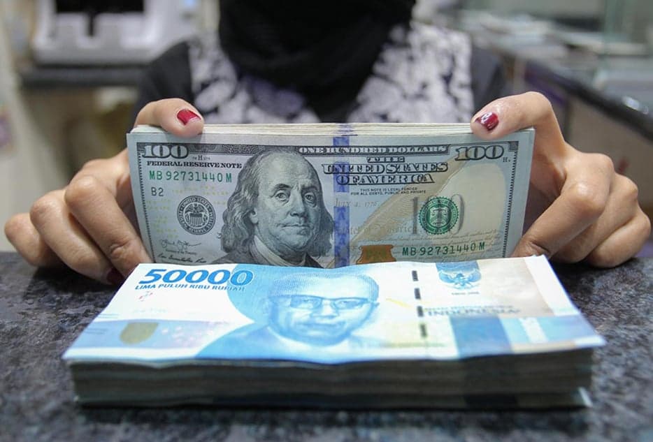 Berbasis Data Historis, Konflik AS-Iran Bakal Percepat Pelemahan Rupiah ke Rp20.400/USD Berbasis Data Historis, Konflik AS-Iran Bakal Percepat Pelemahan Rupiah ke Rp20.400/USD