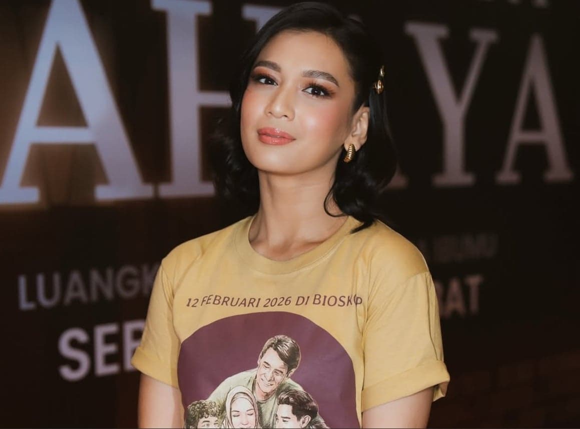 Dea Imut Tunda Pernikahan Demi Keluarga, Jadi Tulang Punggung Sejak Ayah Meninggal Dea Imut Tunda Pernikahan Demi Keluarga, Jadi Tulang Punggung Sejak Ayah Meninggal