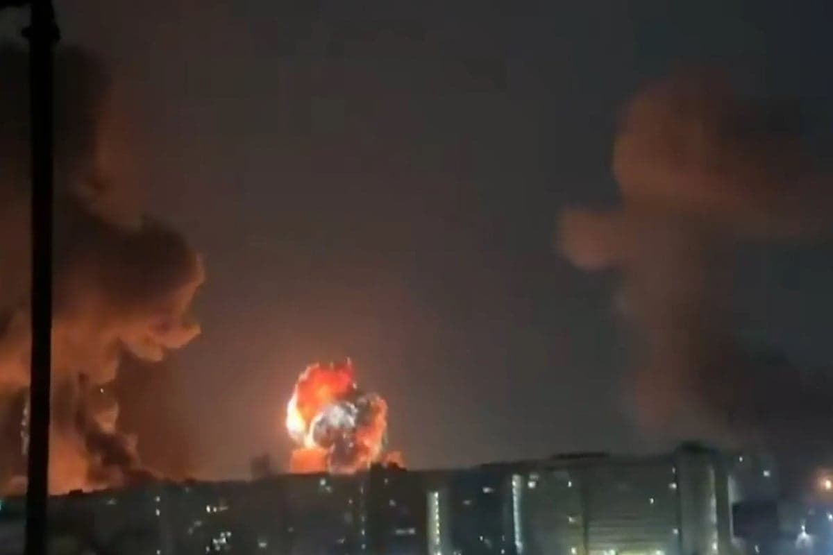 'Jika Iran Mengebom Washington dan Bunuh Presiden AS Akan Disebut Teroris...' 'Jika Iran Mengebom Washington dan Bunuh Presiden AS Akan Disebut Teroris...'