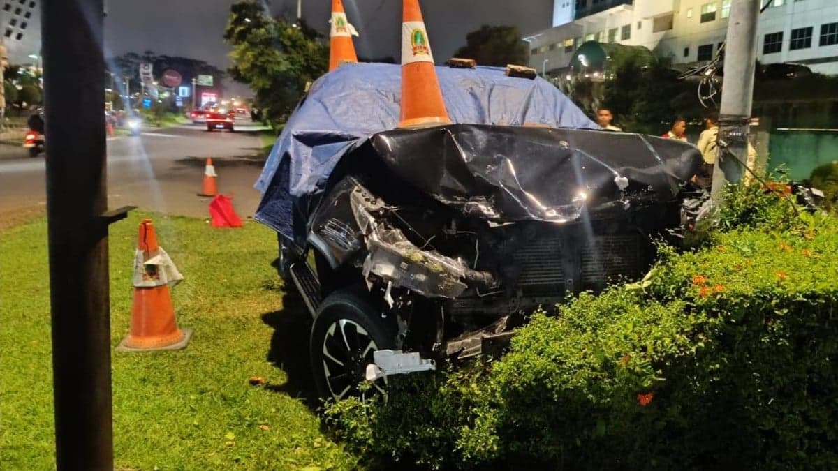 Kronologi Fortuner Tabrak Mobil dan Motor di PIK Berujung 2 Orang Tewas Kronologi Fortuner Tabrak Mobil dan Motor di PIK Berujung 2 Orang Tewas