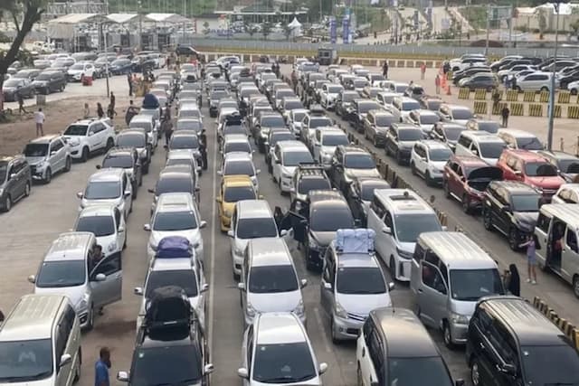 256.000 Kendaraan Melintas di Puncak Arus Balik Lebaran 2026, Polri: Terbanyak Sepanjang Sejarah 256.000 Kendaraan Melintas di Puncak Arus Balik Lebaran 2026, Polri: Terbanyak Sepanjang Sejarah