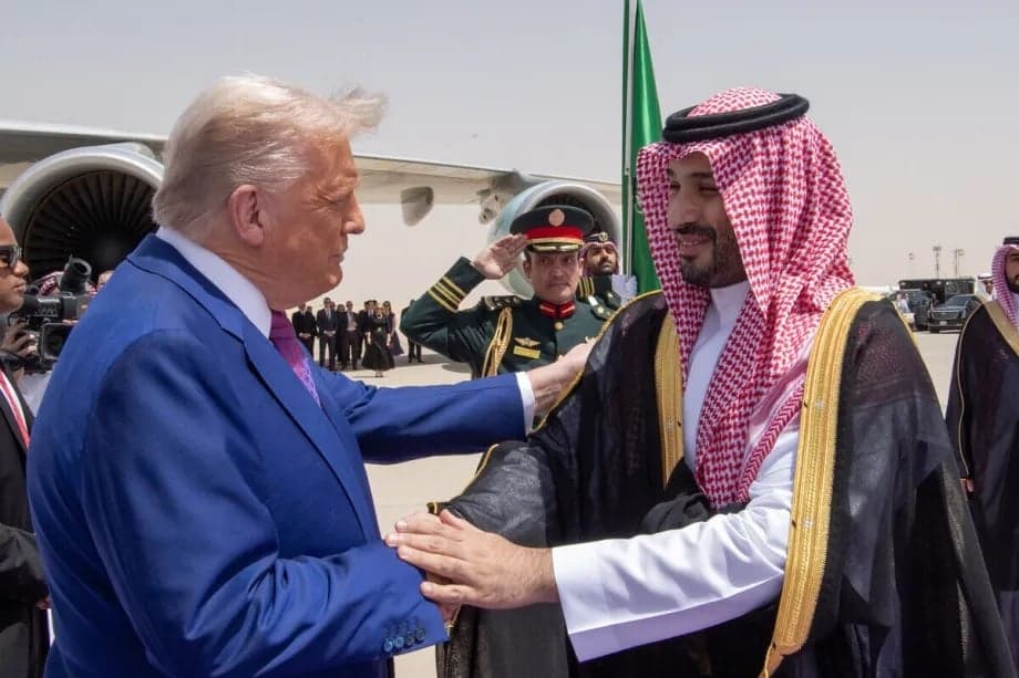 Mohammed bin Salman Dorong Trump Lanjutkan Perang Melawan Iran Mohammed bin Salman Dorong Trump Lanjutkan Perang Melawan Iran