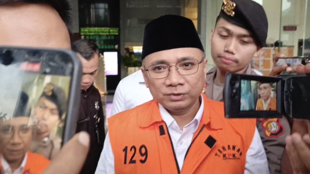 Polemik Pengalihan Penahanan Gus Yaqut, Mahfud MD: KPK Lincah dan Cerdik Polemik Pengalihan Penahanan Gus Yaqut, Mahfud MD: KPK Lincah dan Cerdik