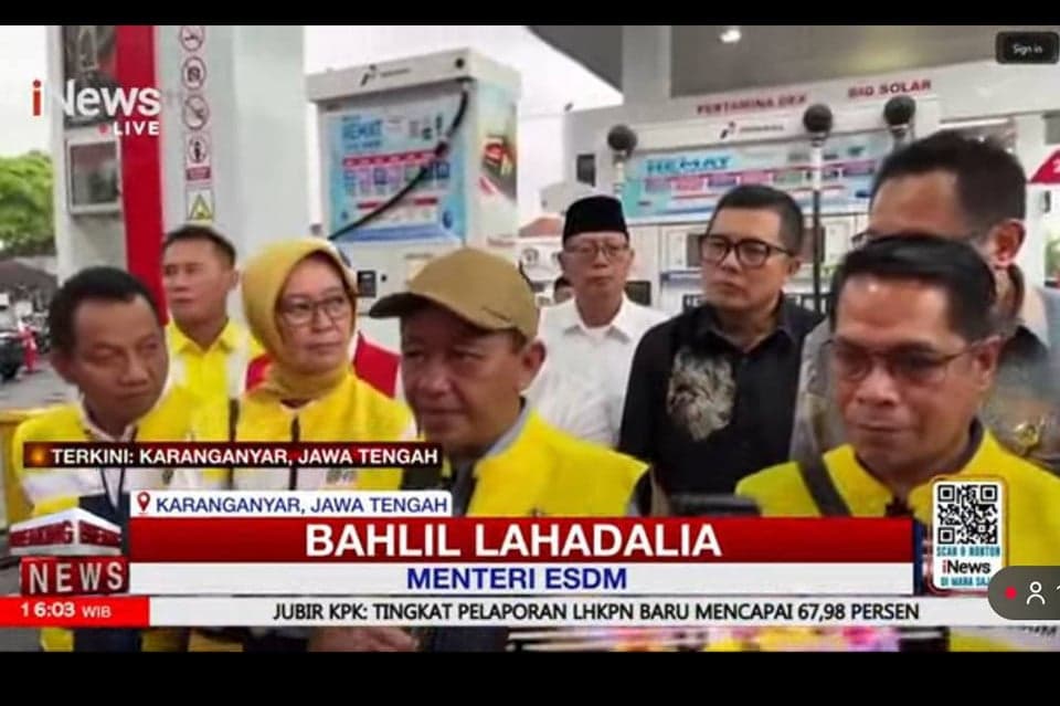 Indonesia Dibayangi Krisis Energi, Bahlil Memohon kepada Oknum Penimbun BBM Indonesia Dibayangi Krisis Energi, Bahlil Memohon kepada Oknum Penimbun BBM