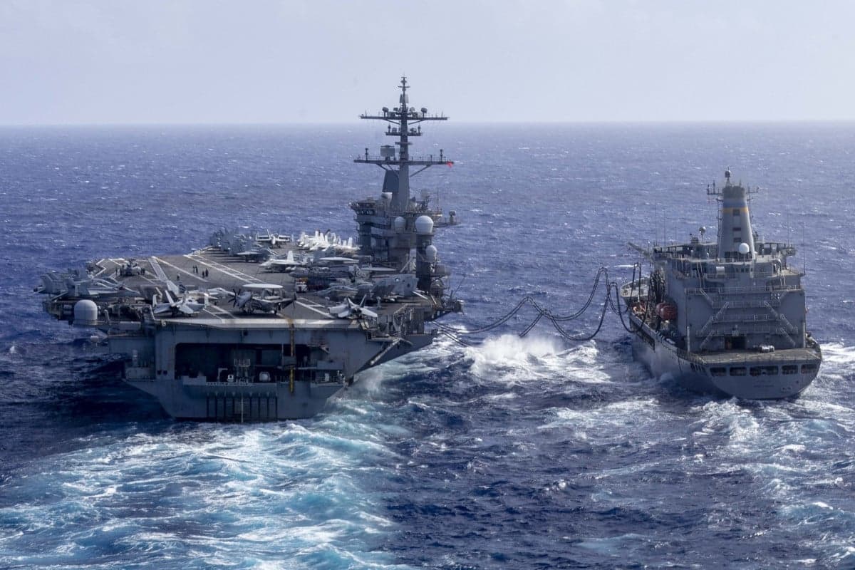 Iran Tembakkan Rudal Jelajah Qader ke Kapal Induk Amerika USS Abraham Lincoln Iran Tembakkan Rudal Jelajah Qader ke Kapal Induk Amerika USS Abraham Lincoln