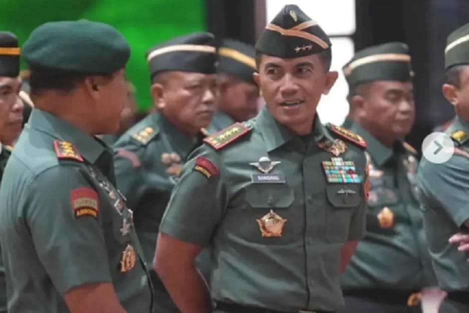 Profil Kaster TNI Letjen Bambang Trisnohadi, Jenderal Kopassus Peraih Adhi Makayasa-Tri Sakti Wiratama Akmil 1993 Profil Kaster TNI Letjen Bambang Trisnohadi, Jenderal Kopassus Peraih Adhi Makayasa-Tri Sakti Wiratama Akmil 1993