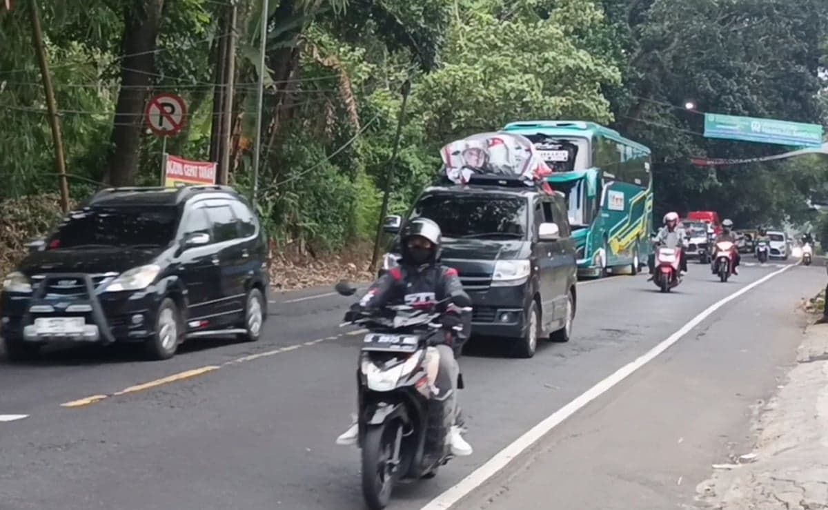 Arus Balik di Lingkar Gentong Masih Ramai Lancar hingga H+6 Lebaran 2026 Arus Balik di Lingkar Gentong Masih Ramai Lancar hingga H+6 Lebaran 2026