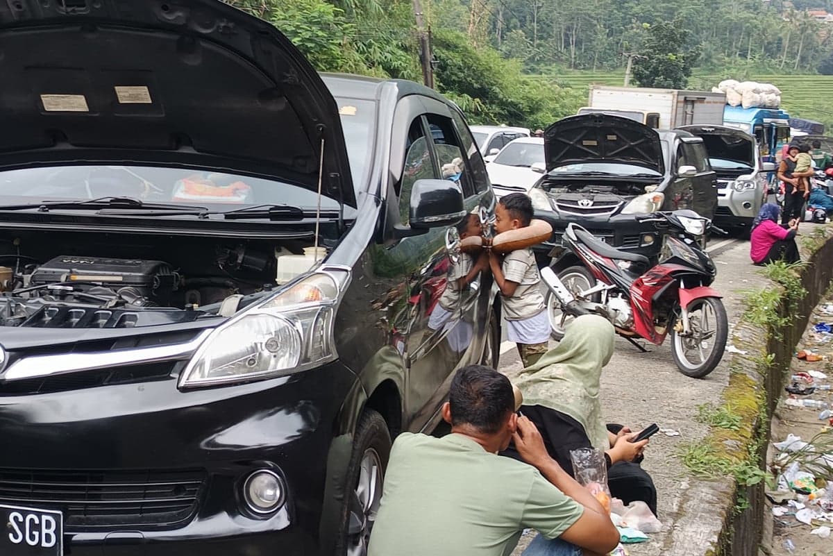 Tanjakan Lingkar Gentong Selalu Jadi Momok, Pemudik Ingin Pemerintah Cari Solusi Tanjakan Lingkar Gentong Selalu Jadi Momok, Pemudik Ingin Pemerintah Cari Solusi