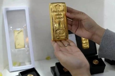 Harga Emas Antam Turun Rp40.000 Hari Ini, Buyback Anjlok Lebih Parah Harga Emas Antam Turun Rp40.000 Hari Ini, Buyback Anjlok Lebih Parah