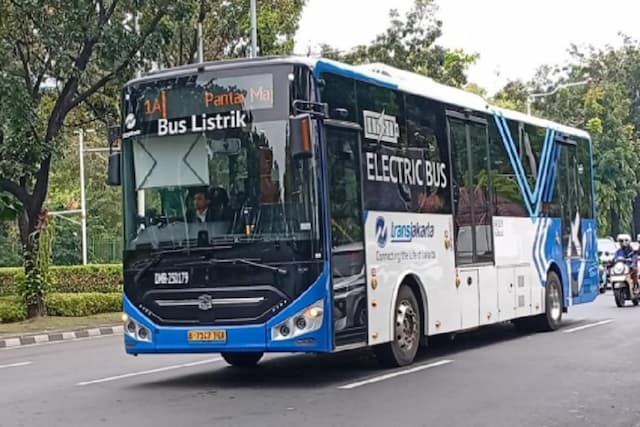 Tarif Transjakarta Hari Ini hanya Rp12, Begini Caranya! Tarif Transjakarta Hari Ini hanya Rp12, Begini Caranya!