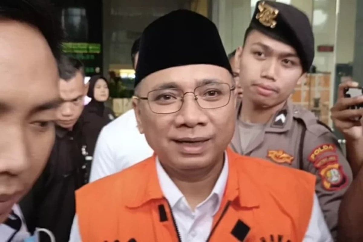 KPK Klaim Status Tahanan Rumah Gus Yaqut sesuai UU, Mahfud MD: Ditahan di Rutan juga sesuai UU KPK Klaim Status Tahanan Rumah Gus Yaqut sesuai UU, Mahfud MD: Ditahan di Rutan juga sesuai UU