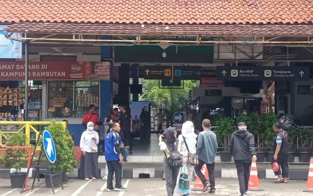 Puncak Arus Balik Gelombang 2 di Terminal Kampung Rambutan Diprediksi Hari Ini Puncak Arus Balik Gelombang 2 di Terminal Kampung Rambutan Diprediksi Hari Ini
