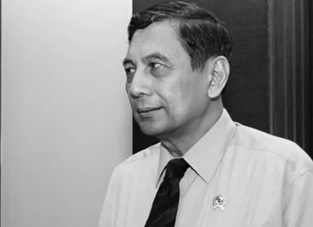 Profil Pendidikan Juwono Sudarsono, Mantan Menteri Pertahanan Era Gus Dur dan SBY Profil Pendidikan Juwono Sudarsono, Mantan Menteri Pertahanan Era Gus Dur dan SBY