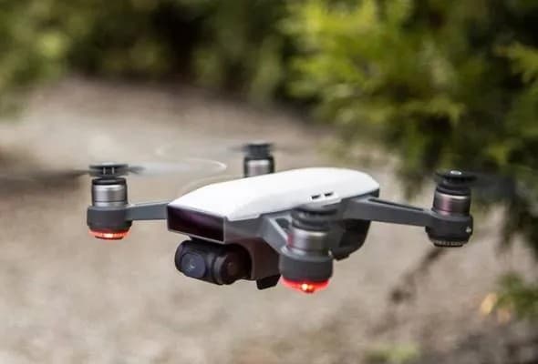 DJI Gugat Insta360 karena Dicurigai Curi Enam Paten Teknologinya DJI Gugat Insta360 karena Dicurigai Curi Enam Paten Teknologinya