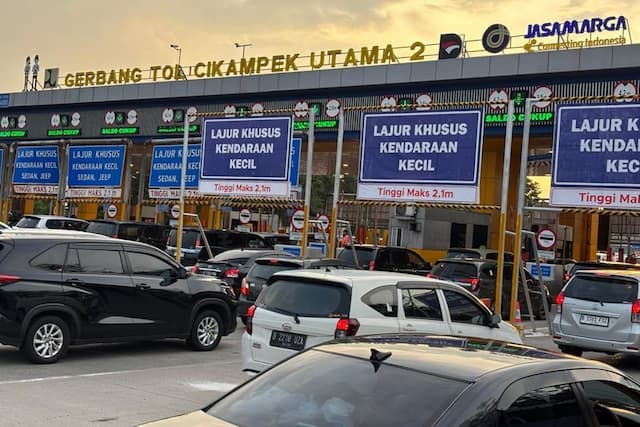 Kurang Saldo E-Toll Bikin Macet Gerbang Tol, Teknologi MLFF Dinilai Bisa Jadi Solusi Kurang Saldo E-Toll Bikin Macet Gerbang Tol, Teknologi MLFF Dinilai Bisa Jadi Solusi